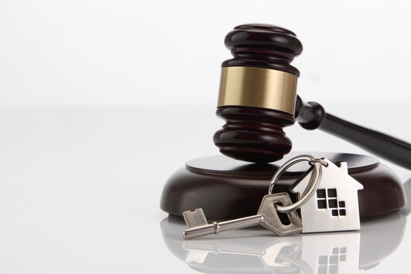 How the Services of an Estate Lawyer Can Protect Your Loved Ones